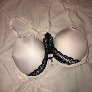 La Senza front close bra